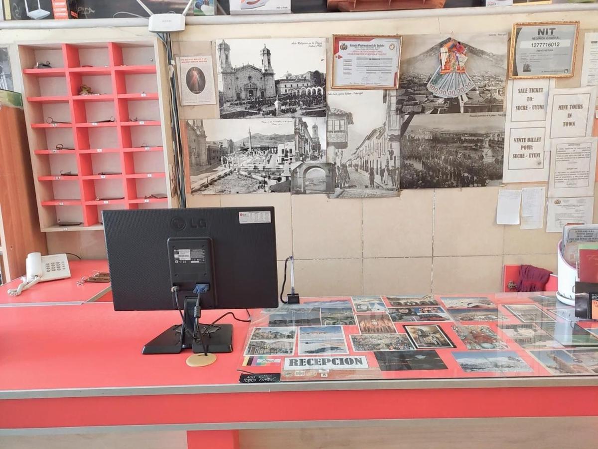 Hostal La Realeza โปโตซี ภายนอก รูปภาพ