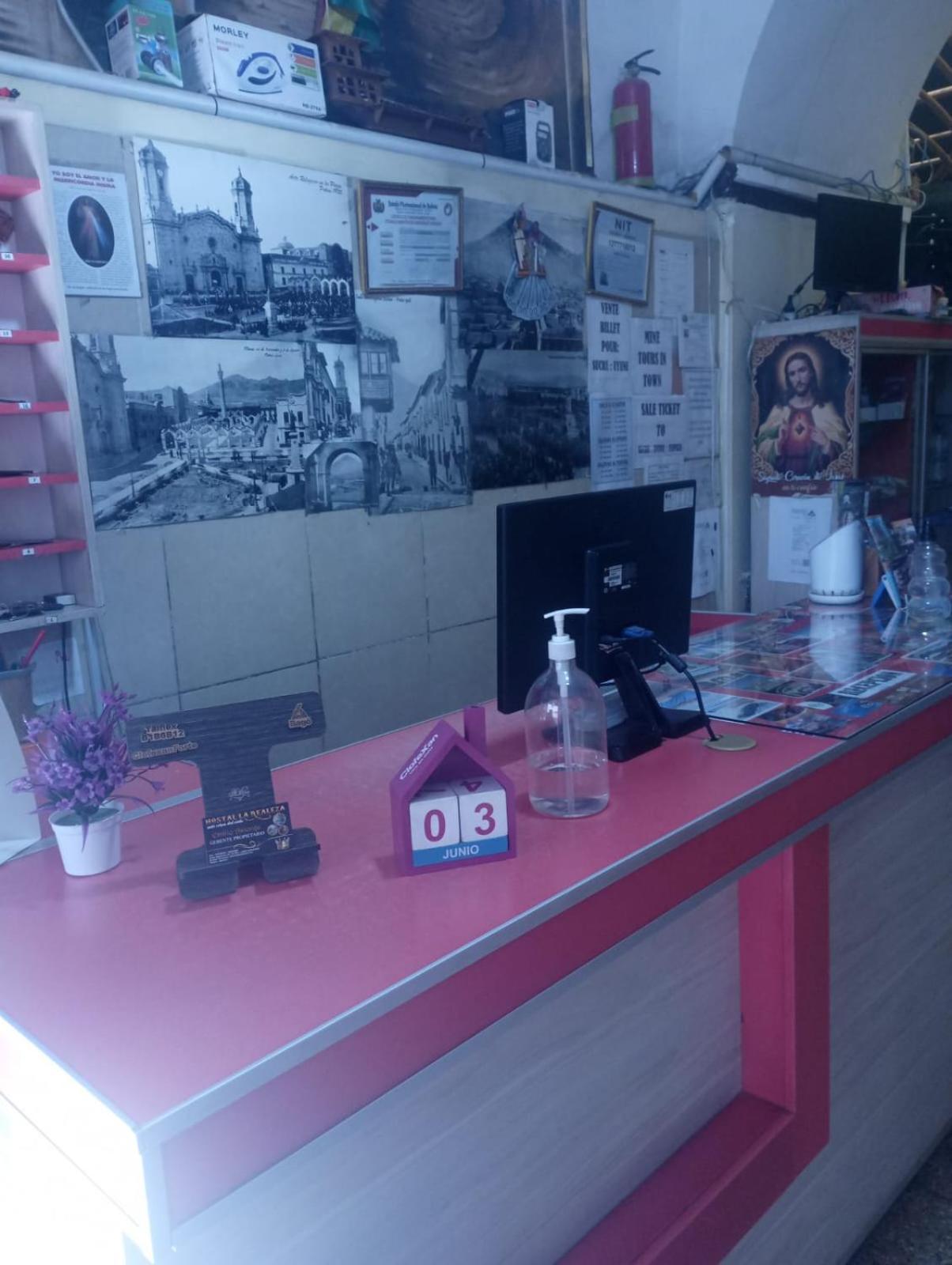 Hostal La Realeza โปโตซี ภายนอก รูปภาพ